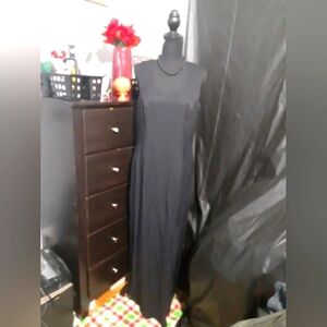 J R Nites Women's Maxi Dress Black Sleeveless Strsighr Zip Back Size 12 Gothic